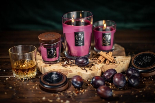 Średnia świeca zapachowa Vellutier Aged Bourbon & Plum - 5