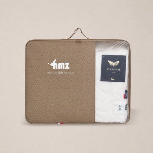 Kołdra 220x240 AMZ Silk Touch Całoroczna - opakowanie